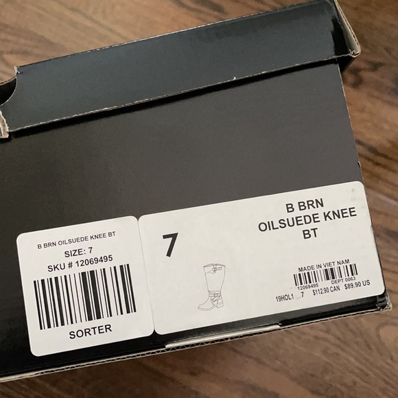 TORRID BOOTS NWT BROWN OILED FAUX LEATHER KNEE-HIGH BOOTS - Picture 9 of 15